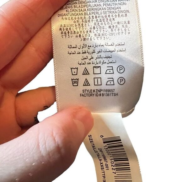 BCBGeneration long sleeve floral blouse - Picture 4 of 9